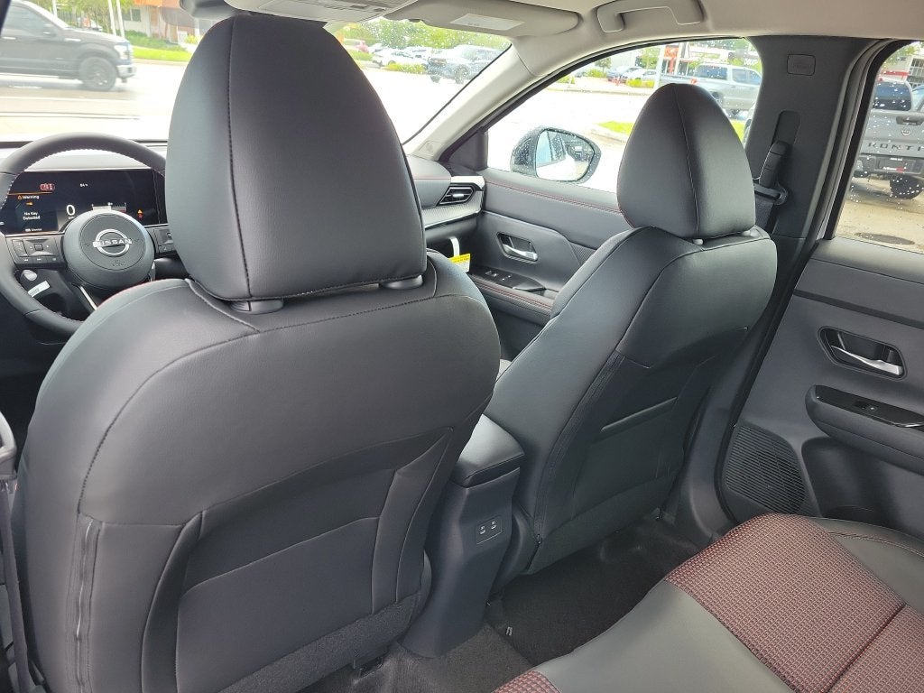 2027 Nissan Kicks SR