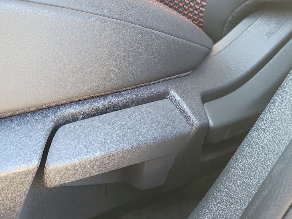 2026 Nissan Kicks SR 19" Wheels