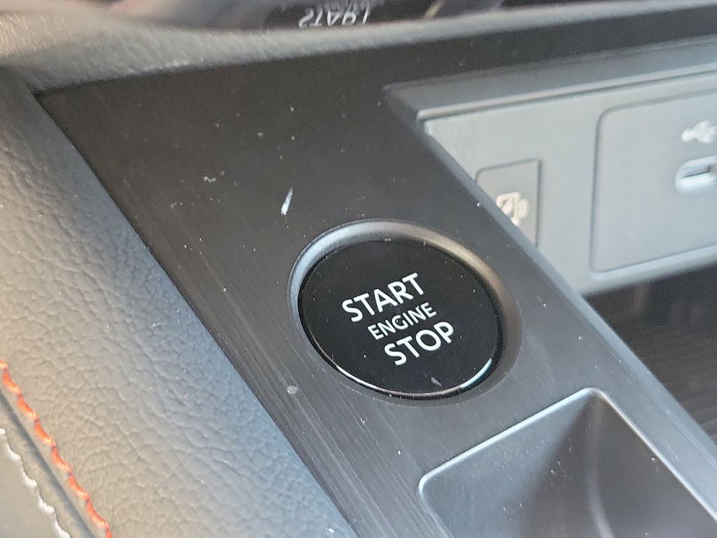 2026 Nissan Kicks SR 19" Wheels