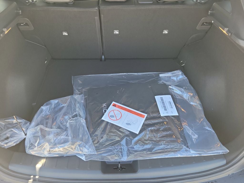 2026 Nissan Kicks SR 19" Wheels