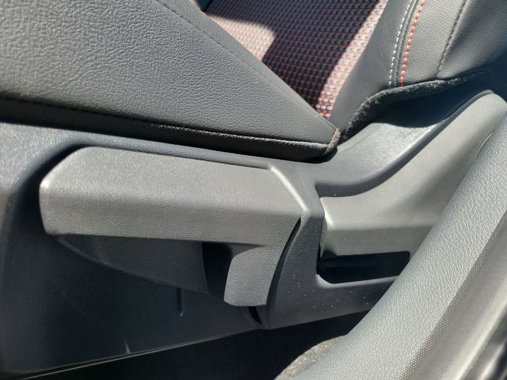 2026 Nissan Kicks SR 19" Wheels