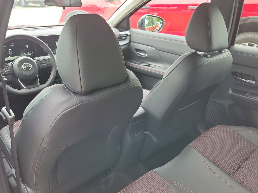 2026 Nissan Kicks SR 19" Wheels