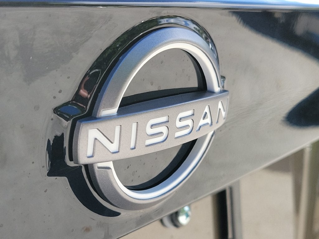 2027 Nissan Kicks SR