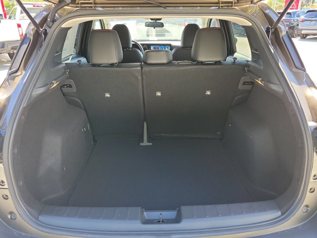 2027 Nissan Kicks SR