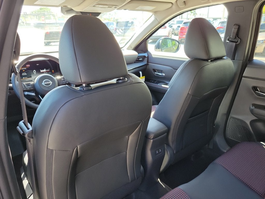 2027 Nissan Kicks SR
