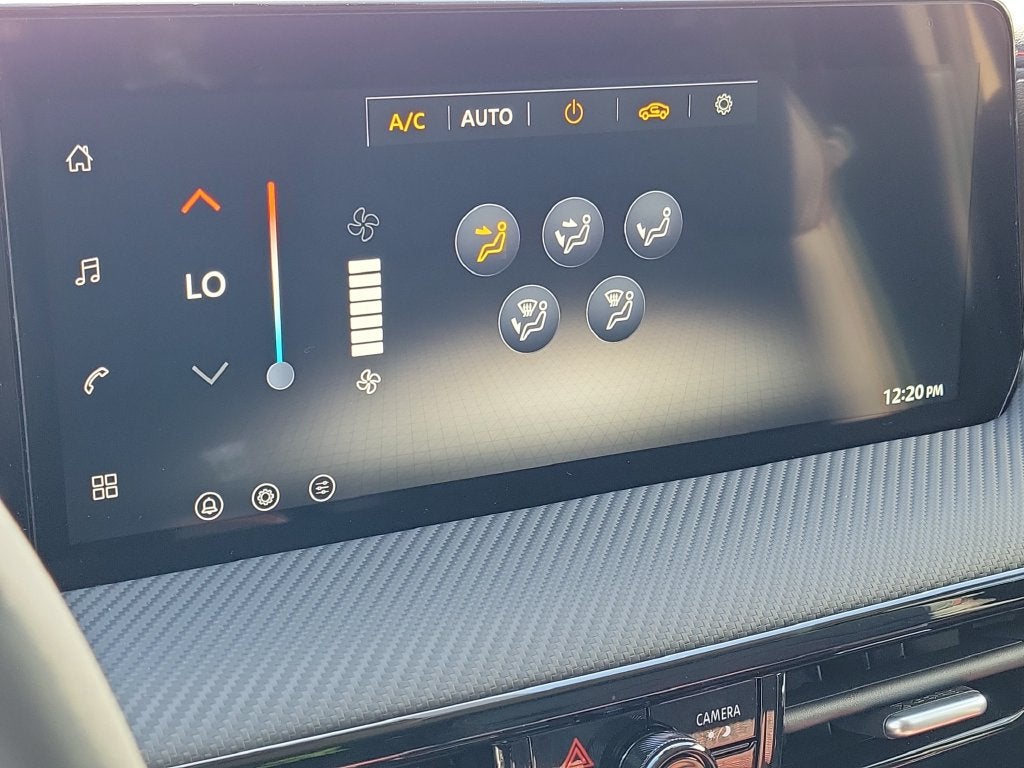 2027 Nissan Kicks SR