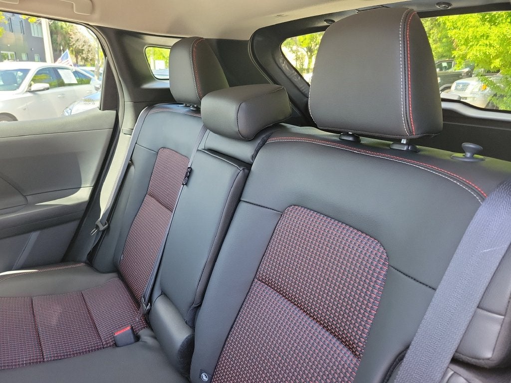 2027 Nissan Kicks SR