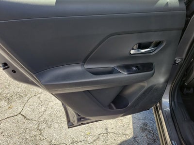 2027 Nissan Kicks SR