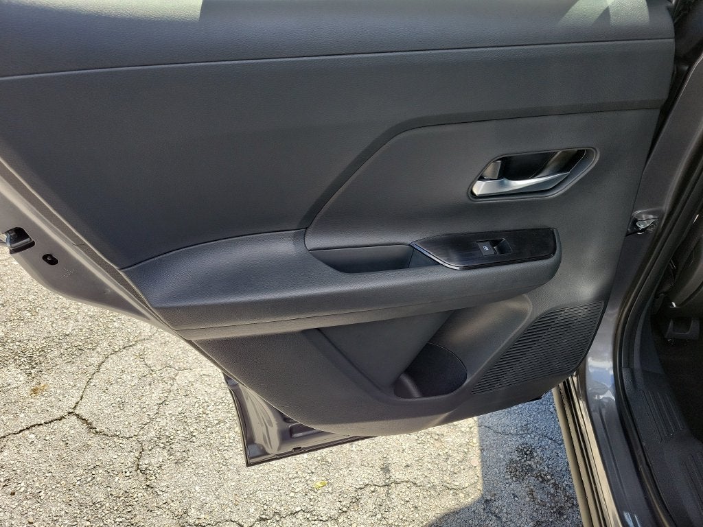 2027 Nissan Kicks SR