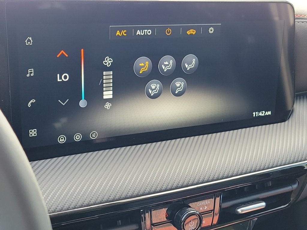 2027 Nissan Kicks SR