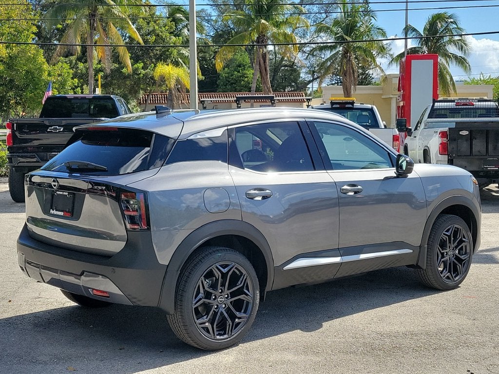 2027 Nissan Kicks SR