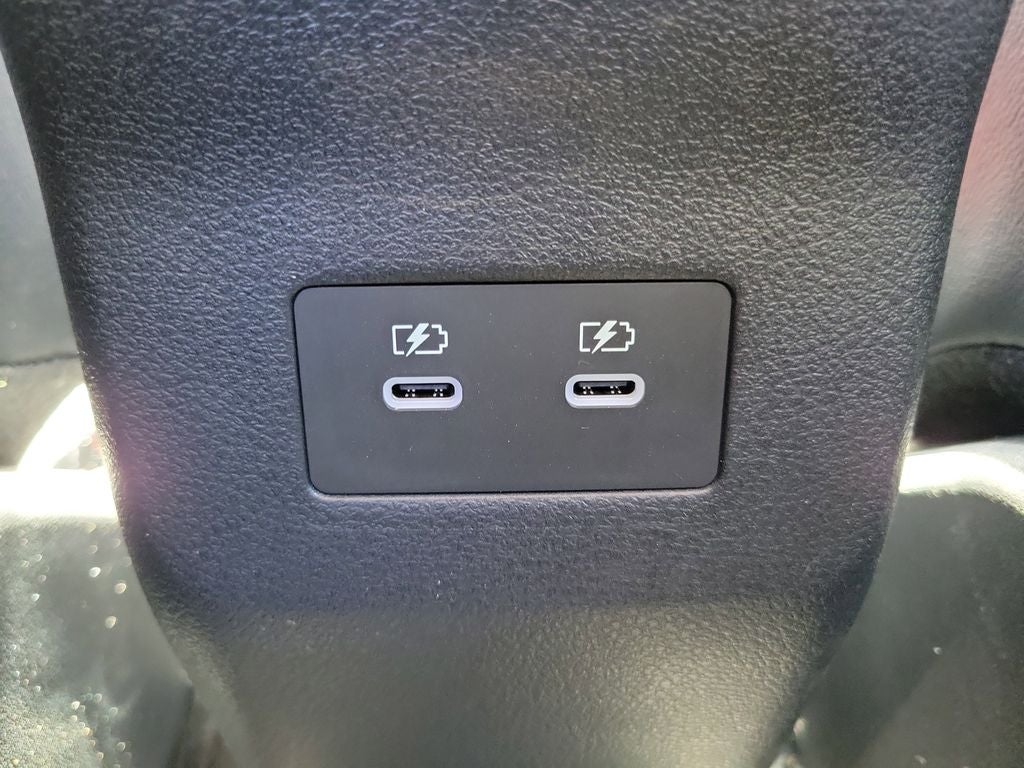 2026 Nissan Kicks SR 19" Wheels