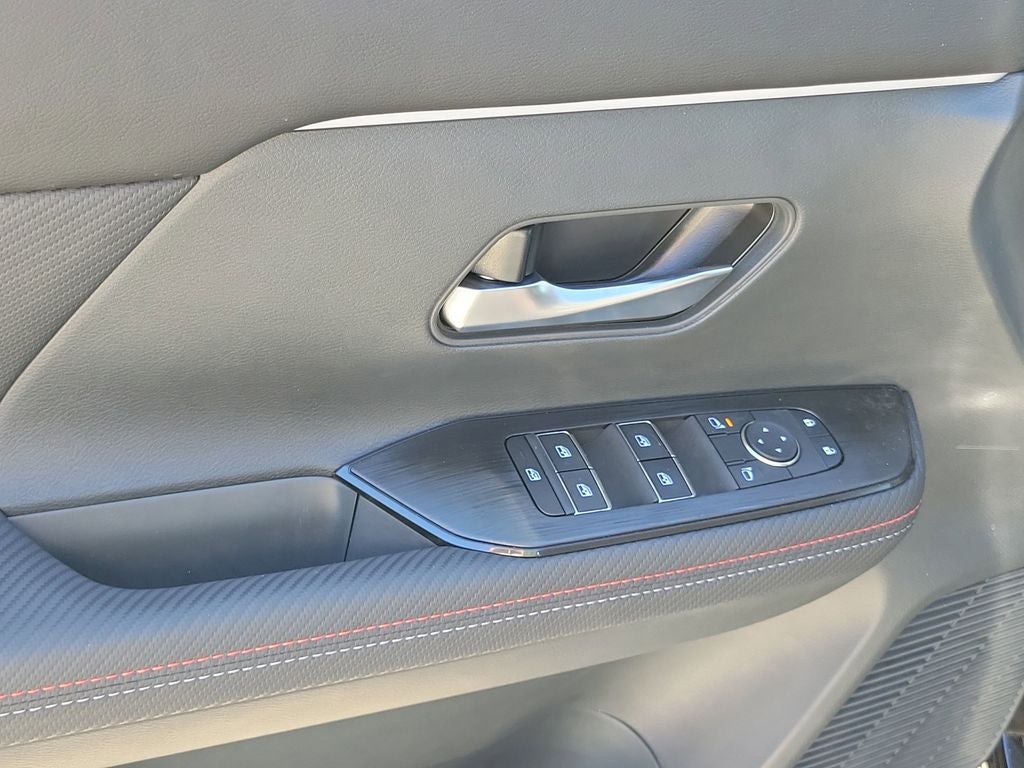 2026 Nissan Kicks SR 19" Wheels