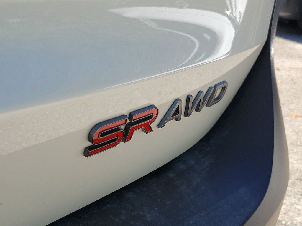 2026 Nissan Kicks SR 19" Wheels