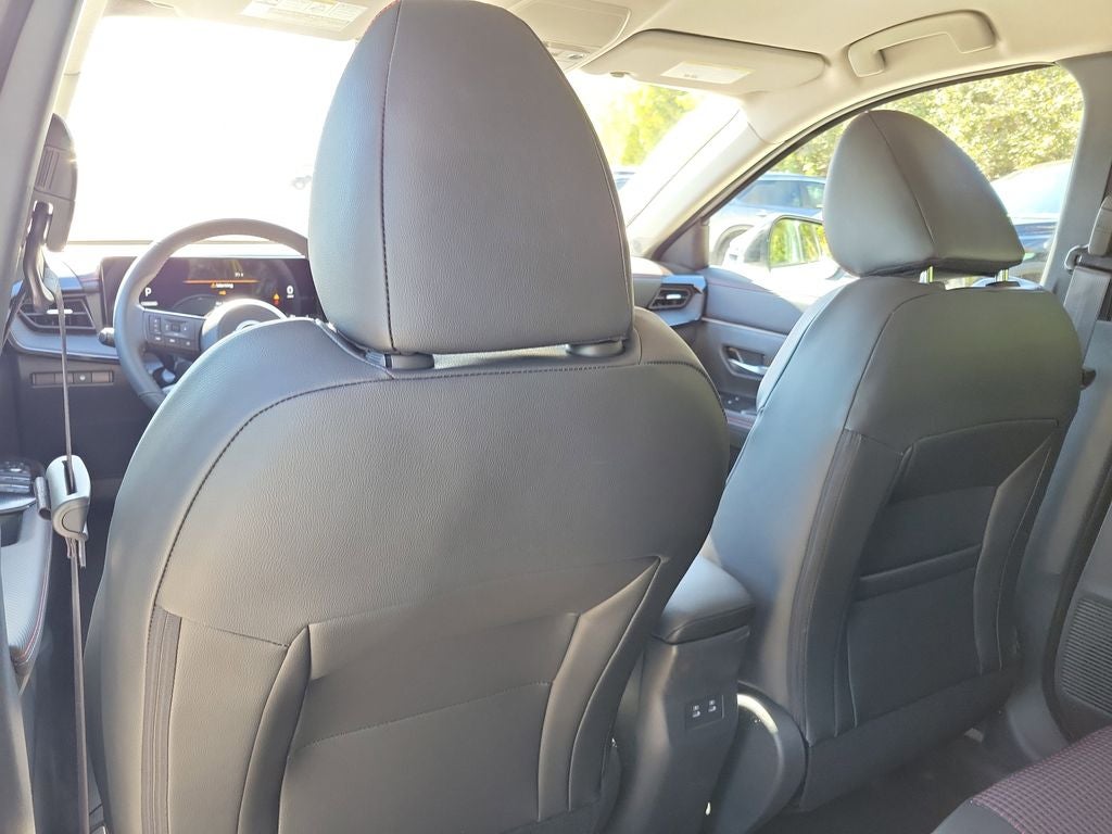 2026 Nissan Kicks SR 19" Wheels