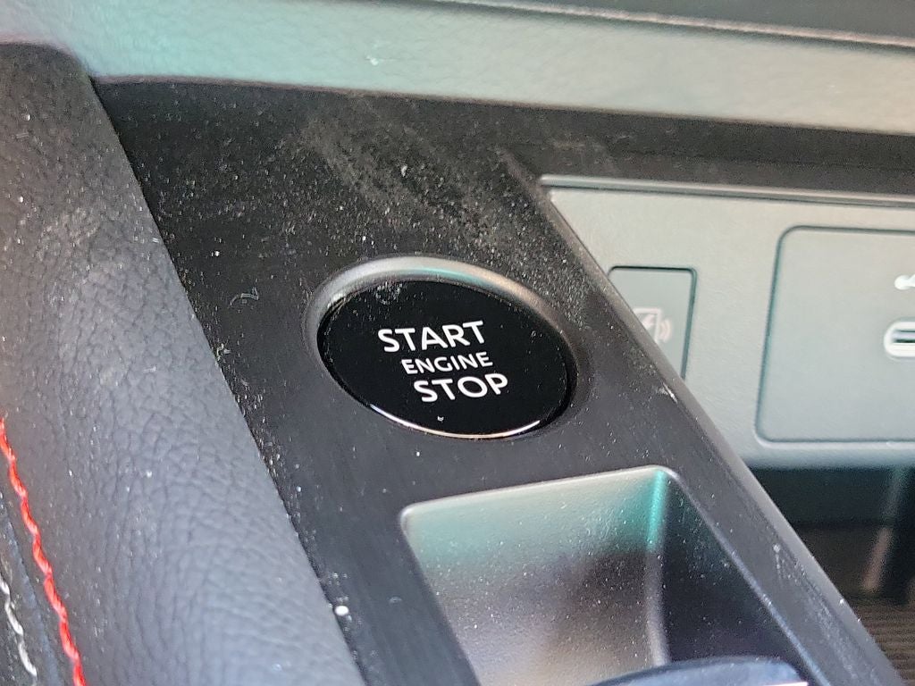 2026 Nissan Kicks SR 19" Wheels