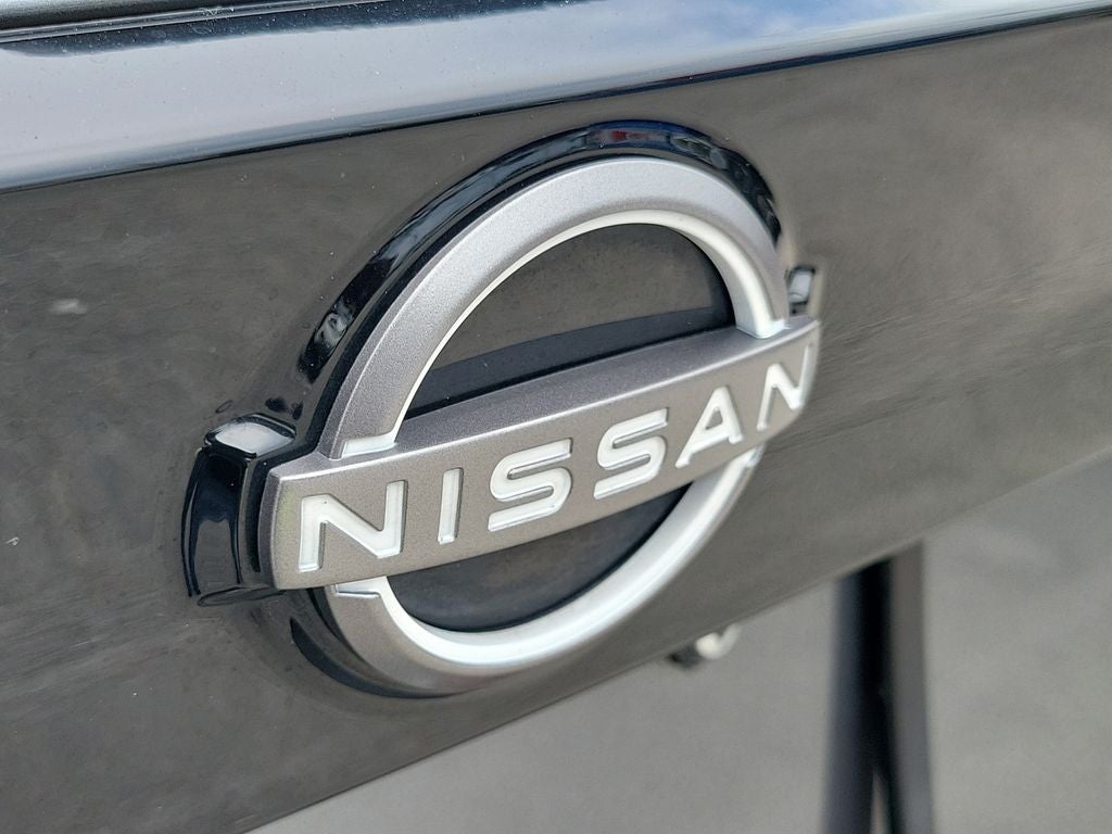 2025 Nissan Kicks SR w/Premium Package