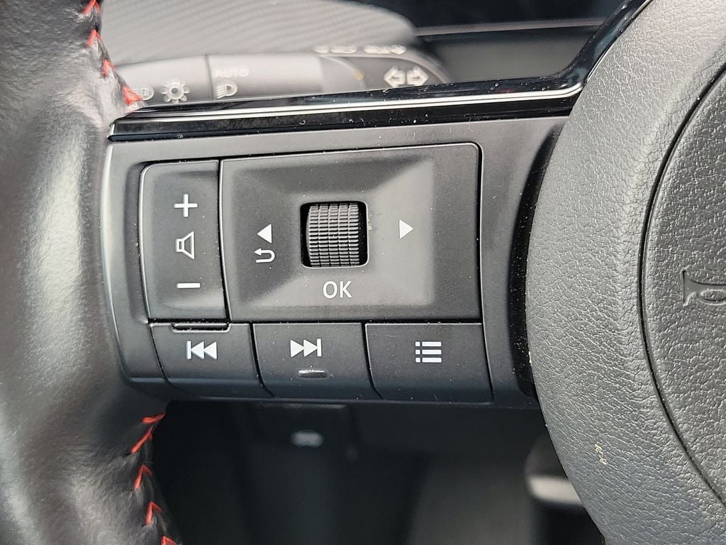 2025 Nissan Kicks SR w/Premium Package