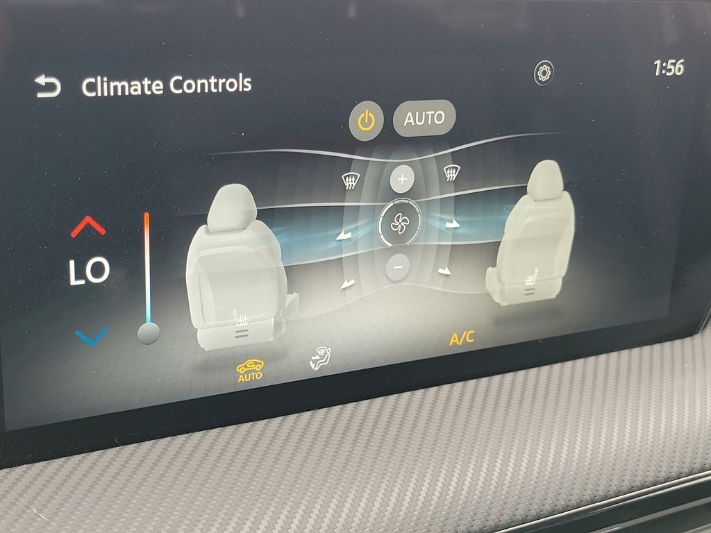 2025 Nissan Kicks SR w/Premium Package
