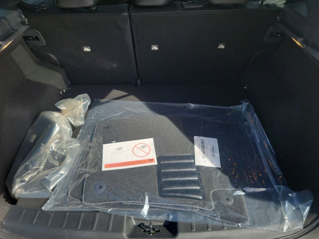 2026 Nissan Kicks SR Premium