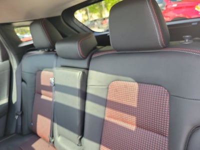 2026 Nissan Kicks SR Premium