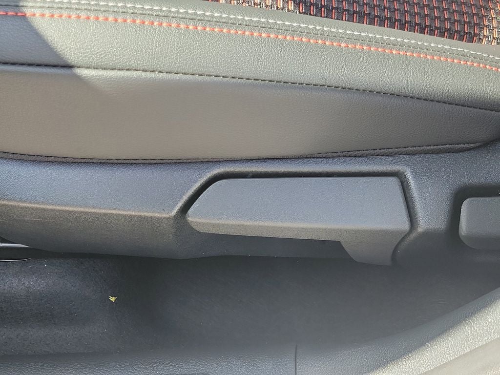 2026 Nissan Kicks SR Premium