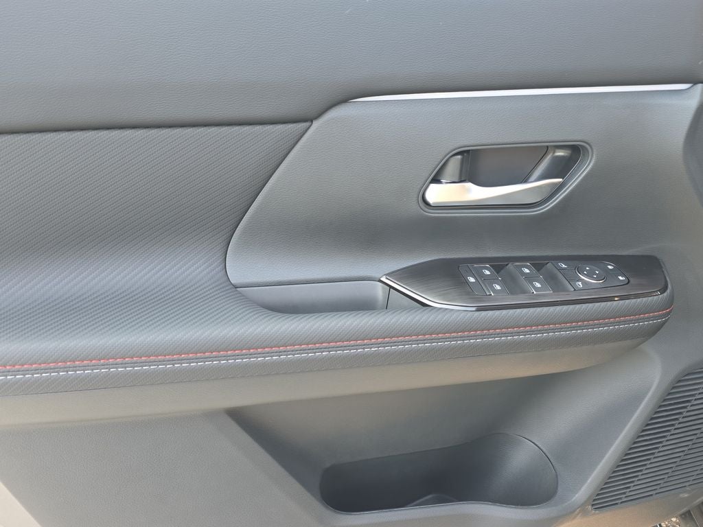 2026 Nissan Kicks SR Premium PKG.