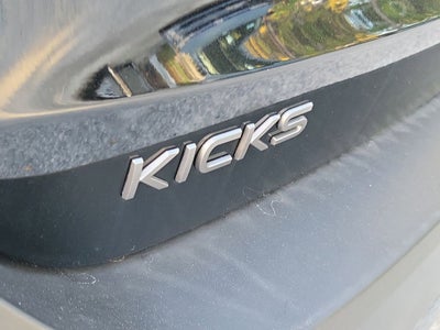 2025 Nissan Kicks SR