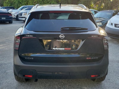 2025 Nissan Kicks SR