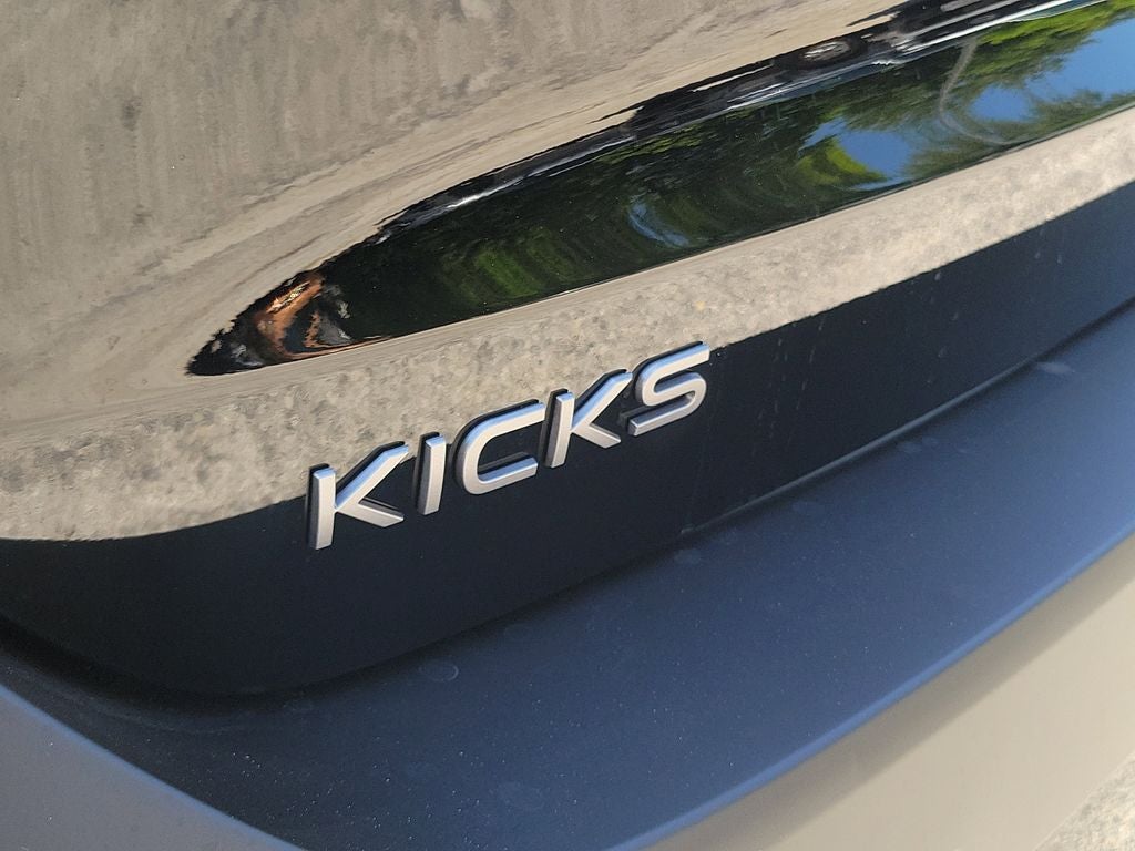 2026 Nissan Kicks SR Premium