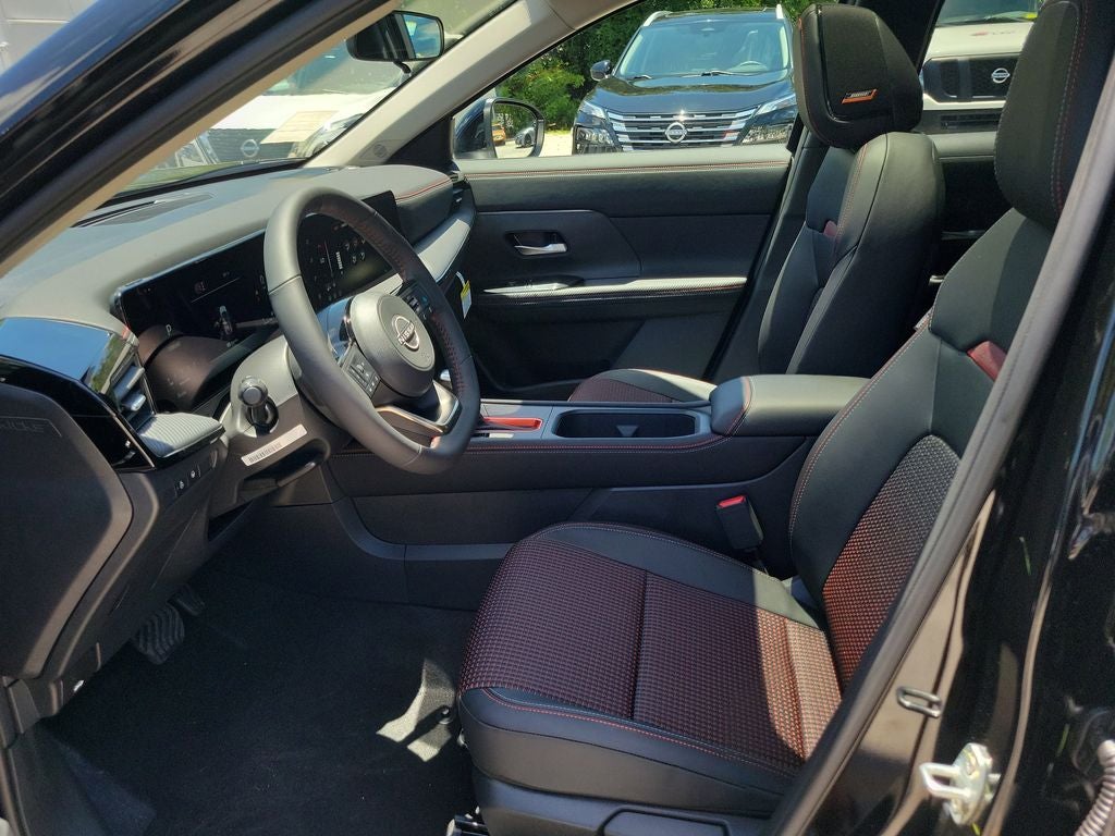 2026 Nissan Kicks SR Premium
