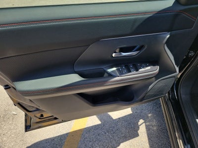 2026 Nissan Kicks SR Premium