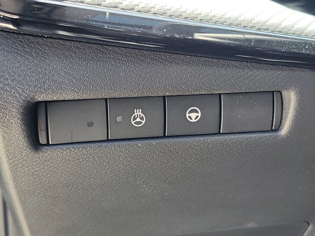 2026 Nissan Kicks SR Premium