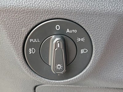 2019 Volkswagen Jetta R-Line