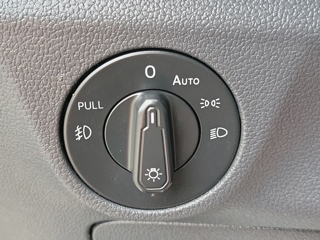 2019 Volkswagen Jetta R-Line