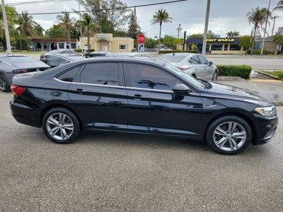 2019 Volkswagen Jetta R-Line