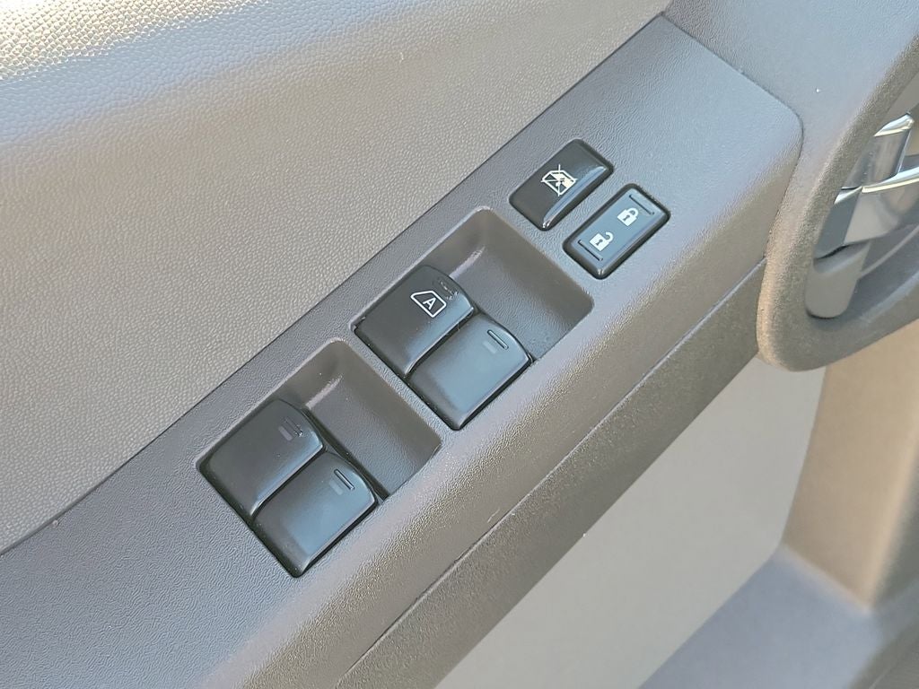 2015 Nissan Xterra S