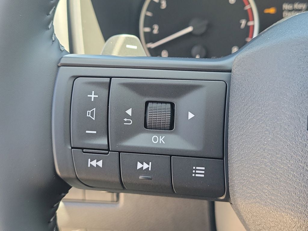 2026 Nissan Rogue SV