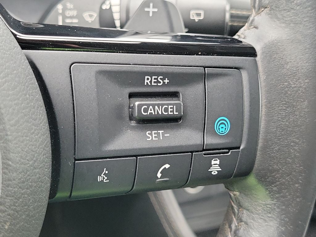 2022 Nissan Rogue SL w/Premium Package