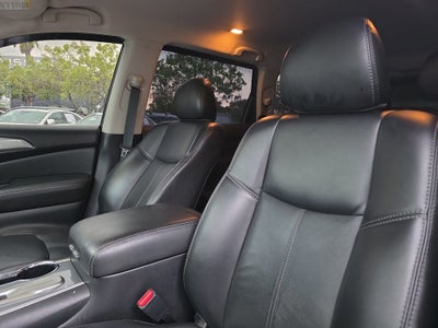 2019 Nissan Pathfinder SL
