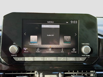 2025 Nissan Pathfinder SV