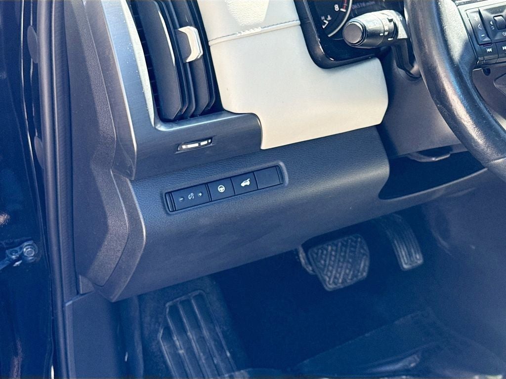 2022 Nissan Pathfinder SL 4WD W/ PREMIUM PKG