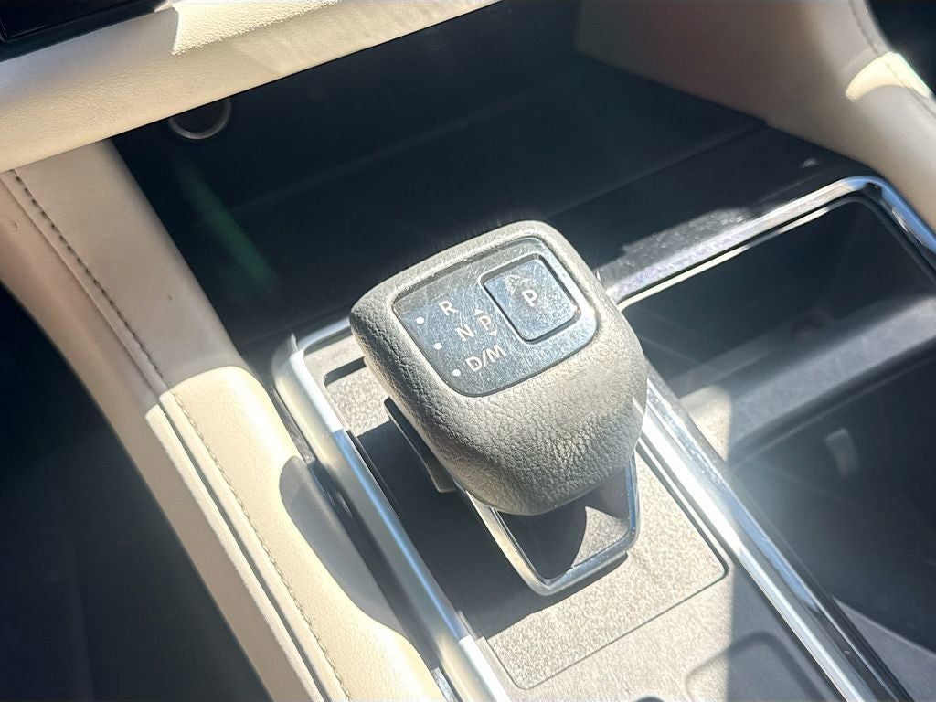 2022 Nissan Pathfinder SL 4WD W/ PREMIUM PKG