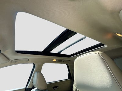 2022 Nissan Pathfinder SL 4WD W/ PREMIUM PKG