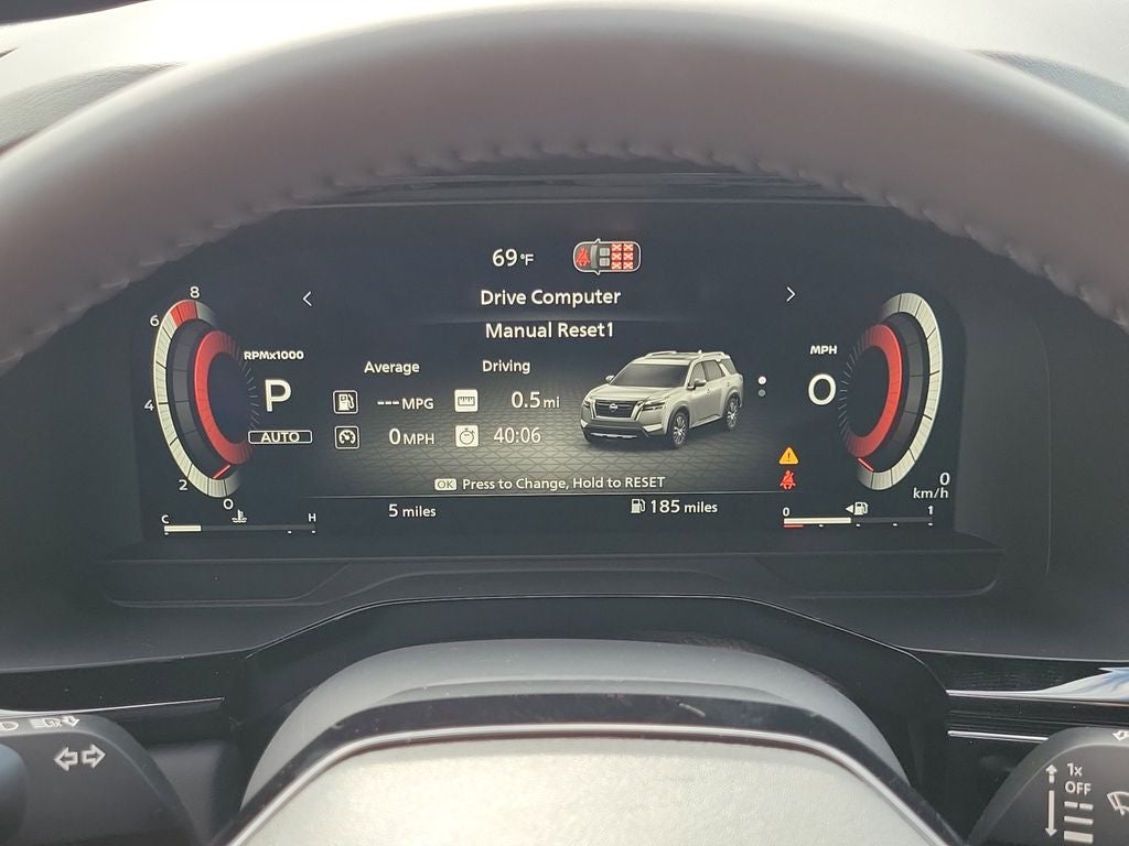 2026 Nissan Pathfinder SL