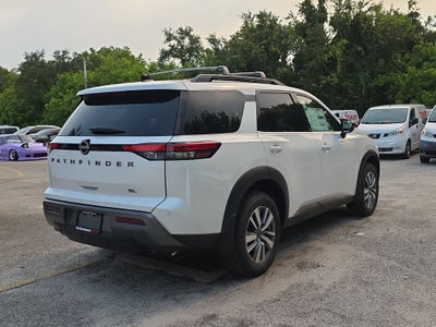 2026 Nissan Pathfinder SL