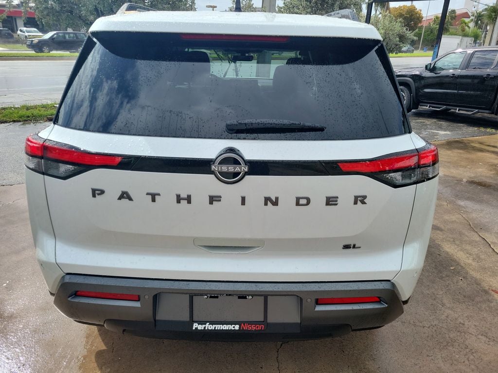 2026 Nissan Pathfinder SL