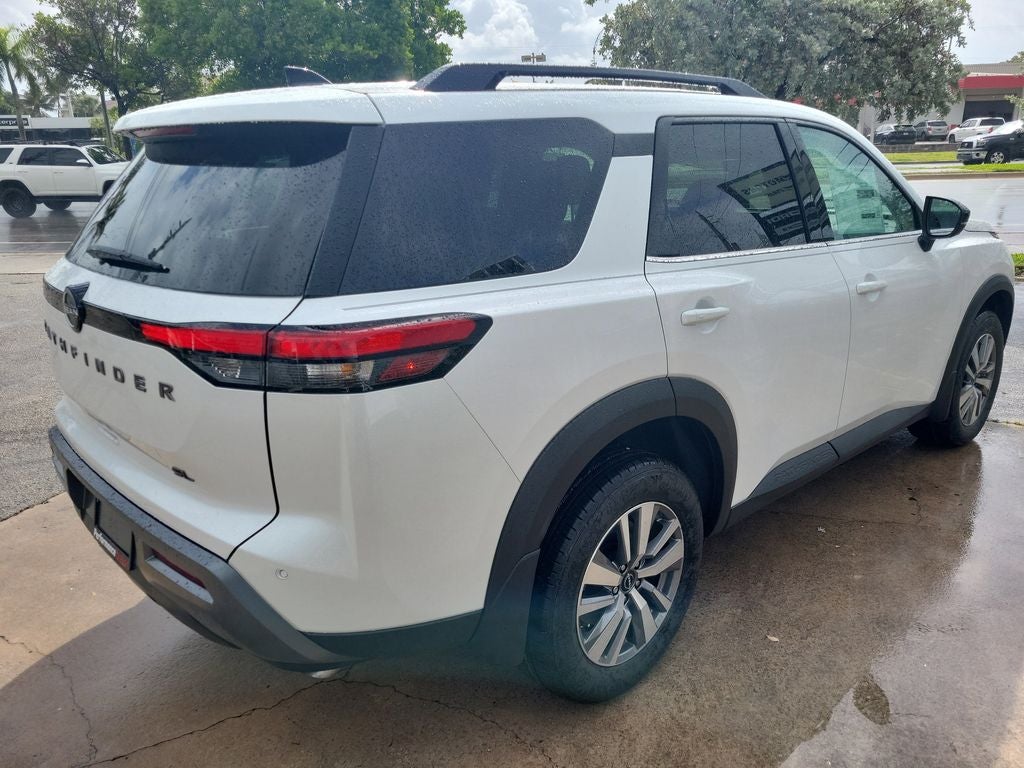 2026 Nissan Pathfinder SL