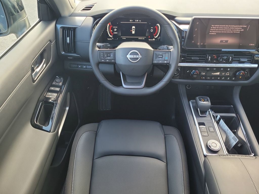 2026 Nissan Pathfinder SL Premium