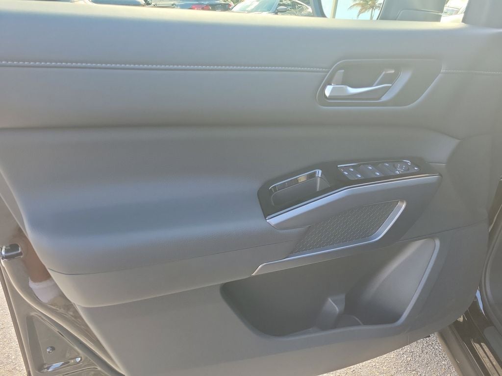 2026 Nissan Pathfinder SL Premium